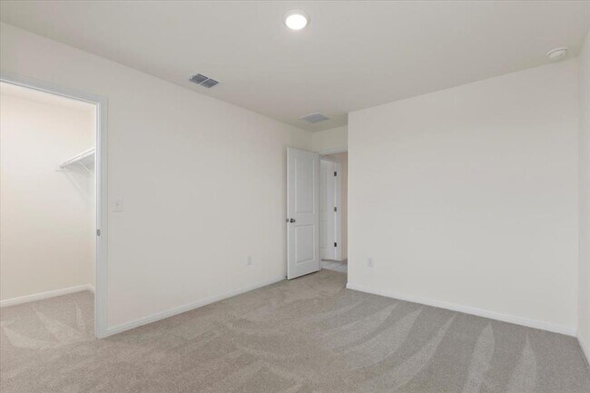 Building Photo - 113 Rother Pl