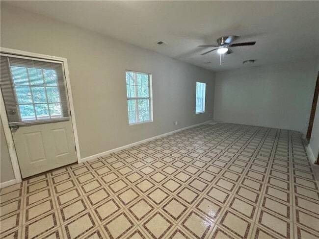 Building Photo - 4143 Lake Mist Dr NW