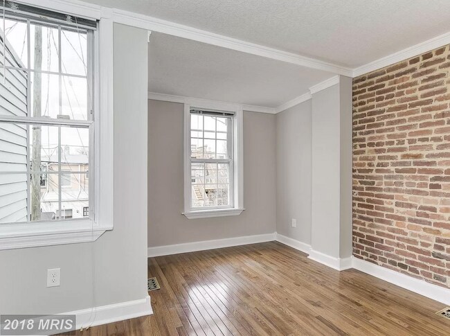back bedroom - 1406 Haubert St