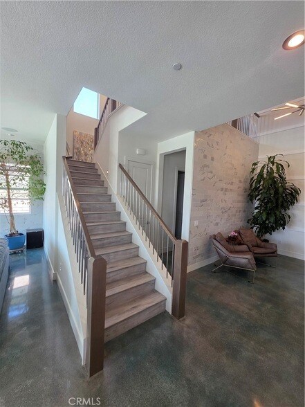 Building Photo - 19018 Martino Ct