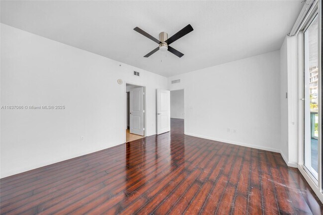 Building Photo - 7914 Harbor Island Dr