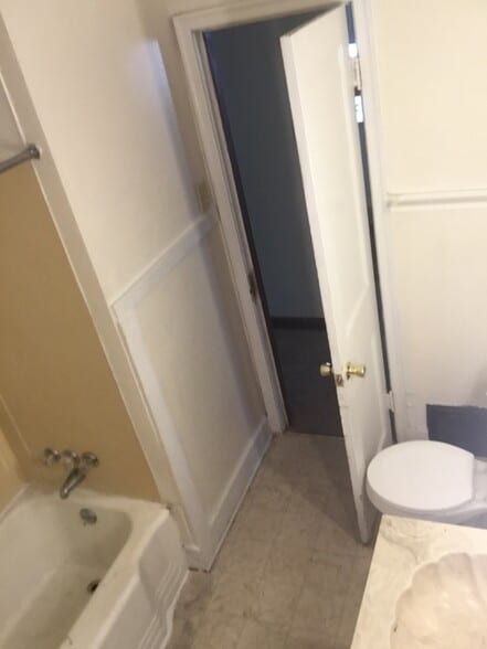 Building Photo - 2316 SE Ohio Ave