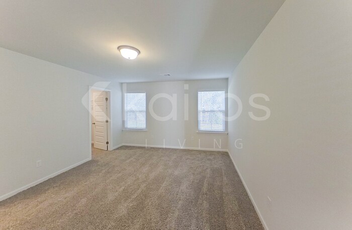 Building Photo - 132 Western Red Cedar Dr