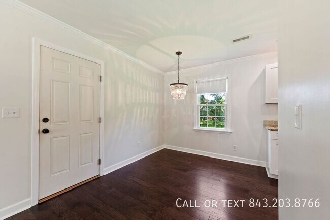 Building Photo - 342 Water Oak Dr