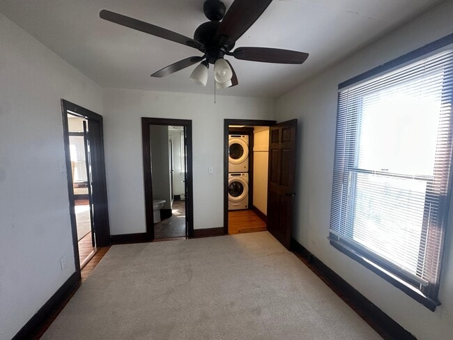 Building Photo - 21 Anderson Ave