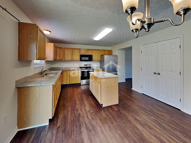 Building Photo - 857 Cedar Run Dr