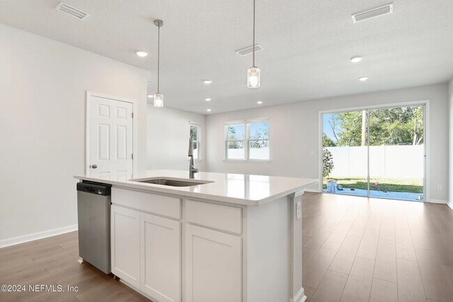 Building Photo - 1354 High Falls Dr