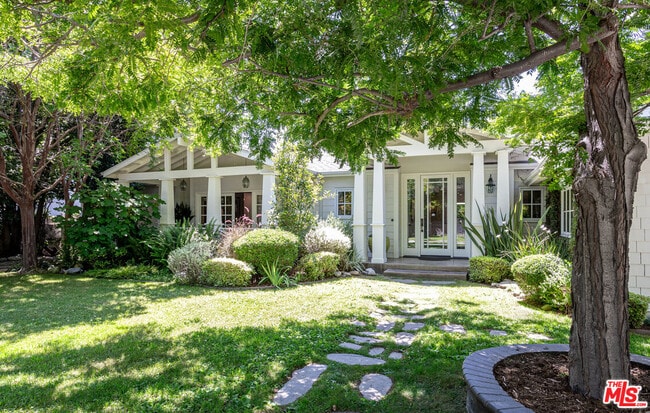 Building Photo - 4537 Agnes Ave