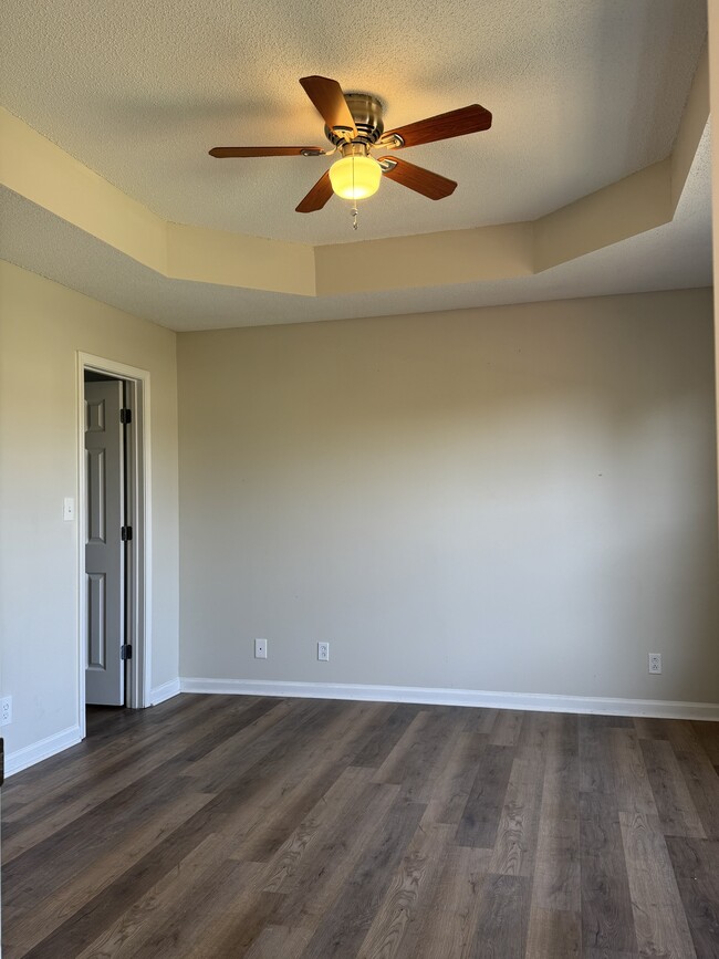 Building Photo - 3657 S Naples Ct