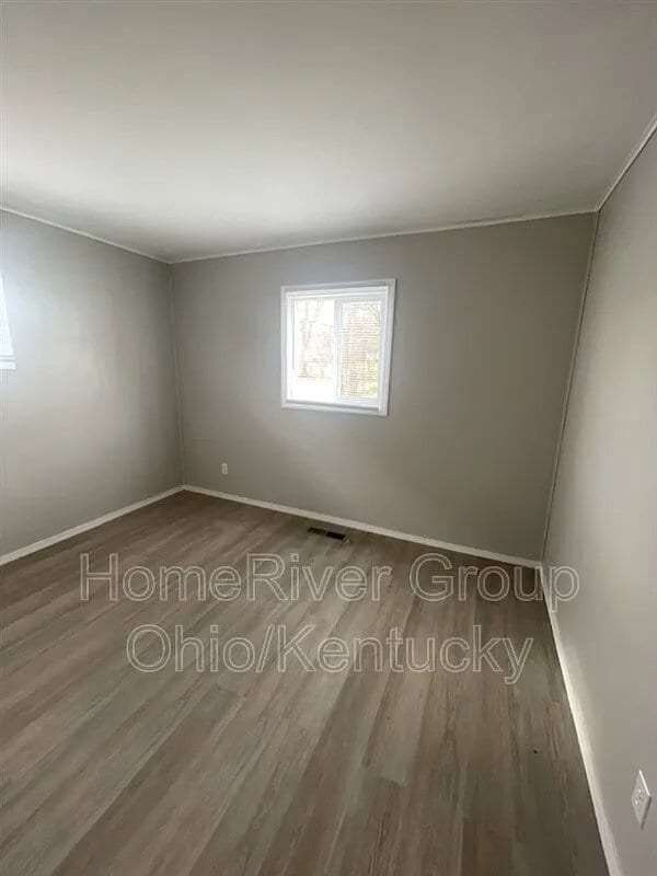 Building Photo - 1385 Guenther Rd