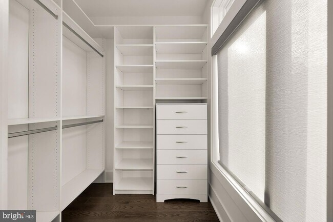 Building Photo - 153 Winsome Cir