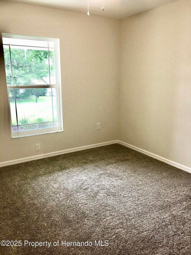 Building Photo - 5635 Pillar Ave