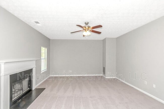 Building Photo - 420 Harvick Cir