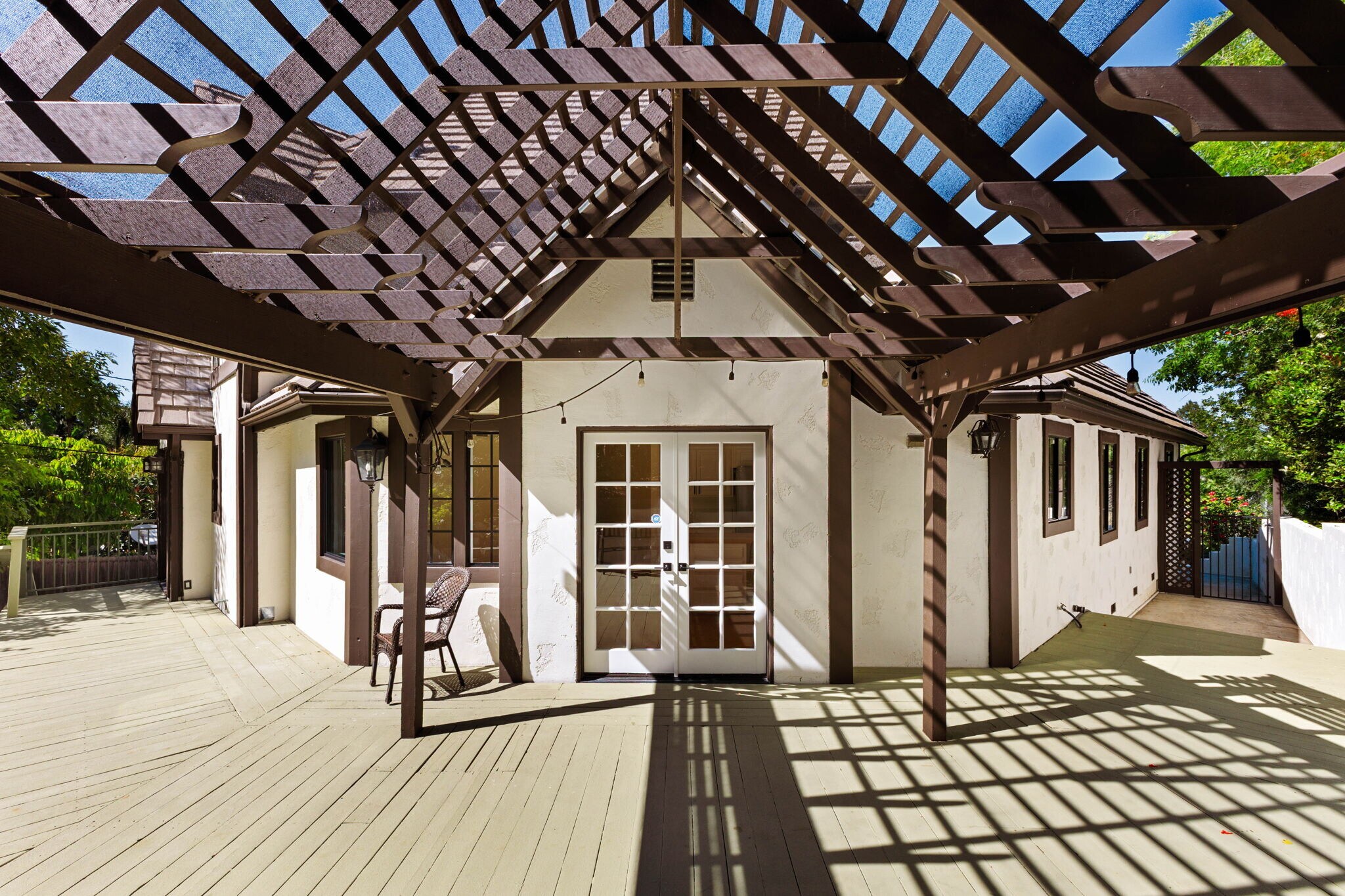 Building Photo - 5237 San Feliciano Dr