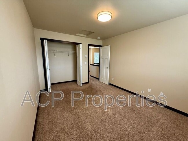 Building Photo - 1729 Kok Rd