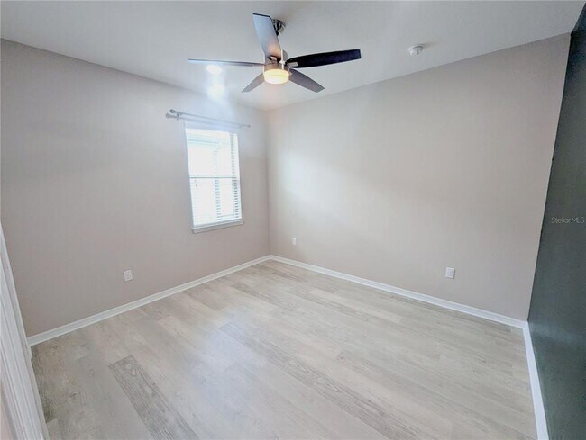 Building Photo - 18810 Birchwood Groves Dr