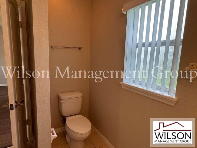 Building Photo - 4944 Waterside Pointe Cir