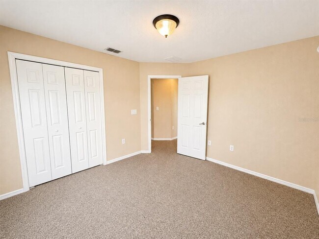 Building Photo - 4876 Summerfield Cir