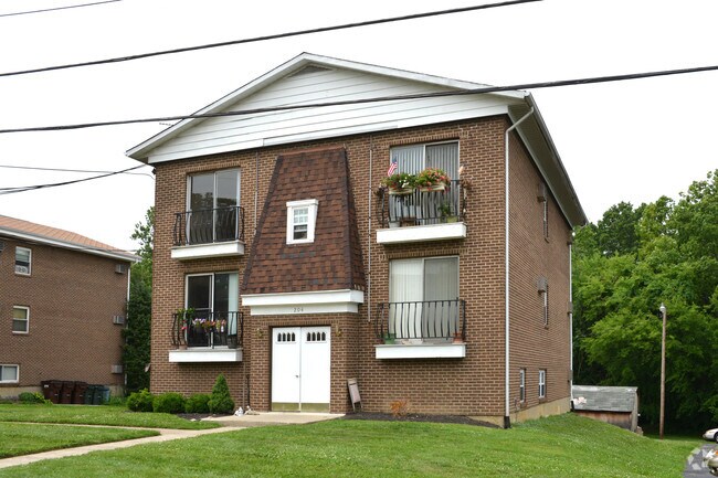 Building Photo - 204 E North St