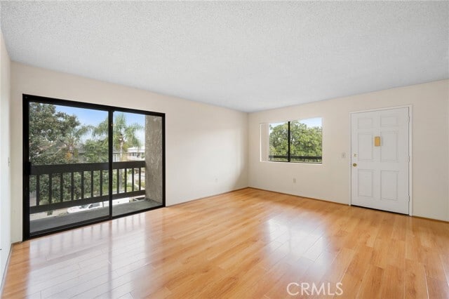 Building Photo - 1004 E Garfield Ave