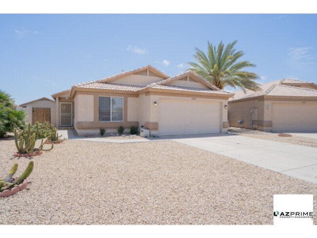 Primary Photo - Welcome to this exquisite 2/2 Peoria home ...