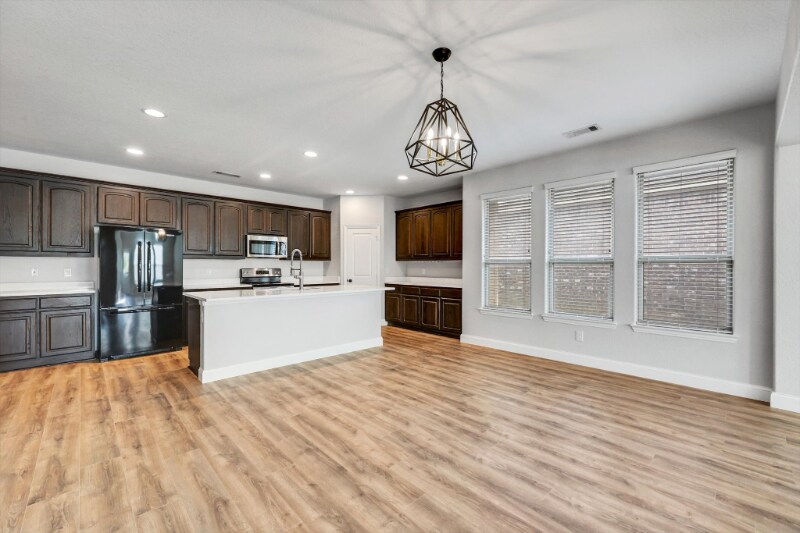 Building Photo - 10416 Talus Dr