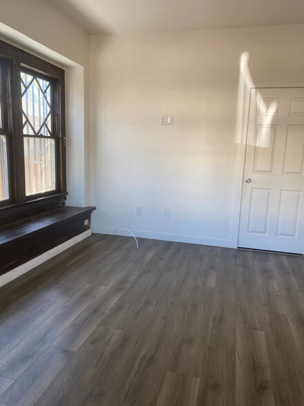 Building Photo - 4059 Brighton Ave