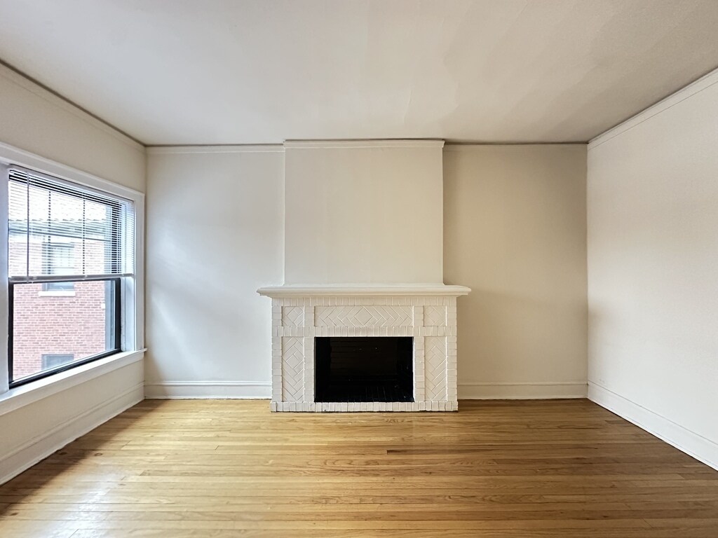 Building Photo - 1307 Oak Ave