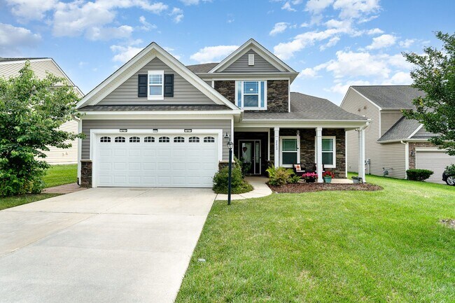 Building Photo - Beautiful 4/3 in High Point