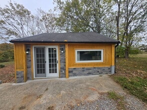 Building Photo - 7356 Old Cox Pike