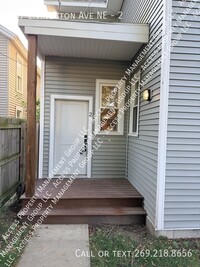 Building Photo - 707 Livingston Ave NE