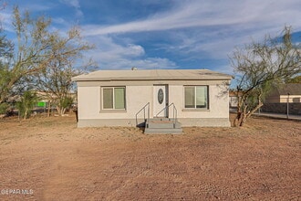 Building Photo - 580 Chula Vista St