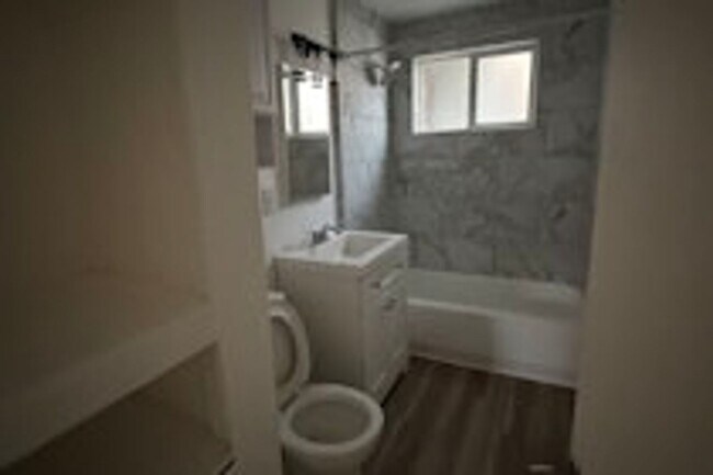 Building Photo - 224 S 900 E