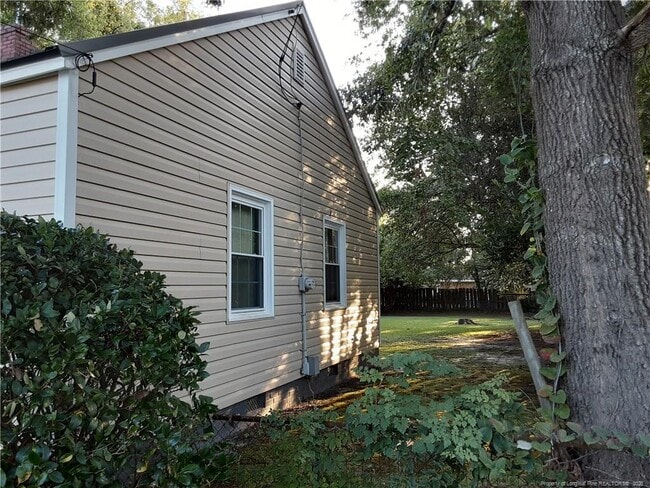 Building Photo - 207 Willborough Ave