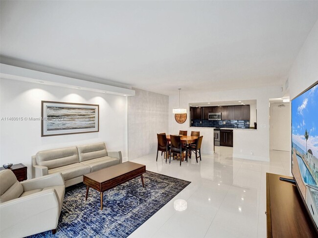 Building Photo - 3750 Galt Ocean Dr