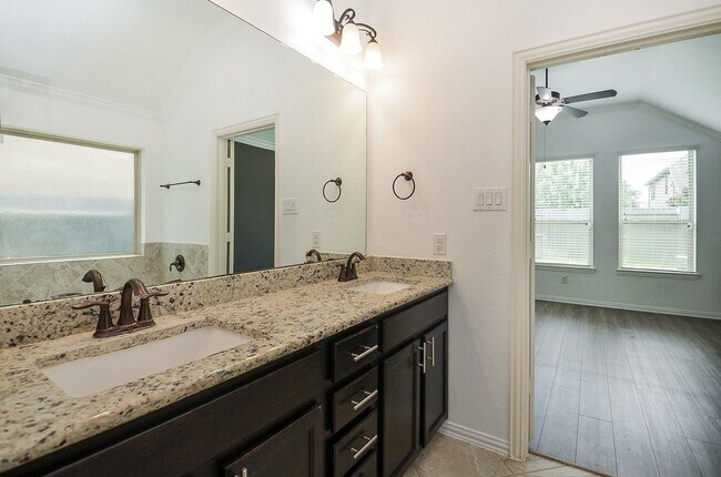 Building Photo - 14806 Raleigh's Meadow Ct