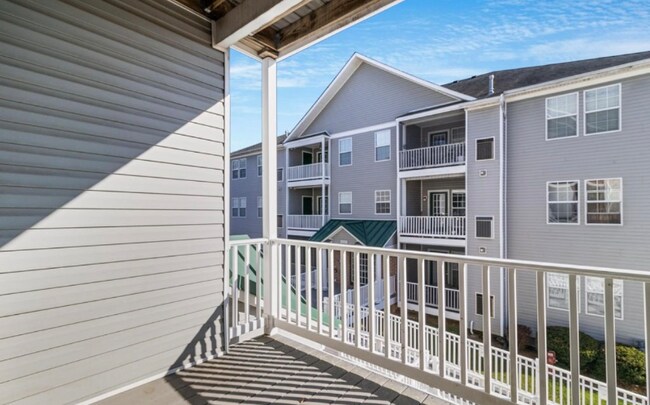 Building Photo - 45512 Westmeath Way