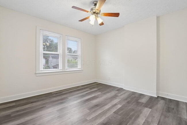 Building Photo - 1470 E Weber Rd