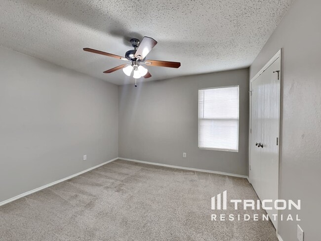 Building Photo - 3032 Cesareo Dr