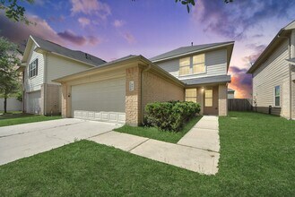 Building Photo - 882 Darbydale Crossing Ln