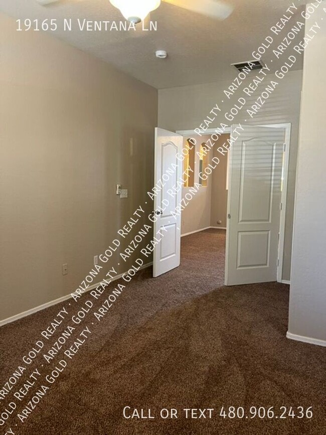 Building Photo - 19165 N Ventana Ln