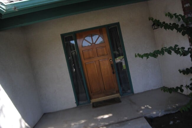 Building Photo - 9400 Huntsman Oak Ct