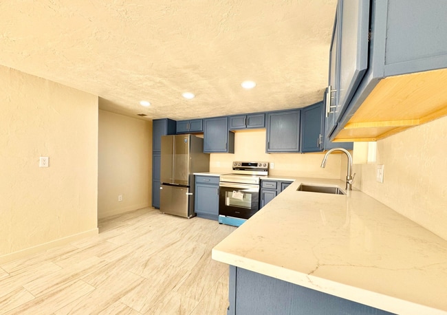 Building Photo - 4BR/2BA/2CP, 1698 sq.ft. rental in Sierra ...