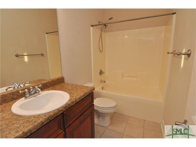 Building Photo - 165 Butler Dr