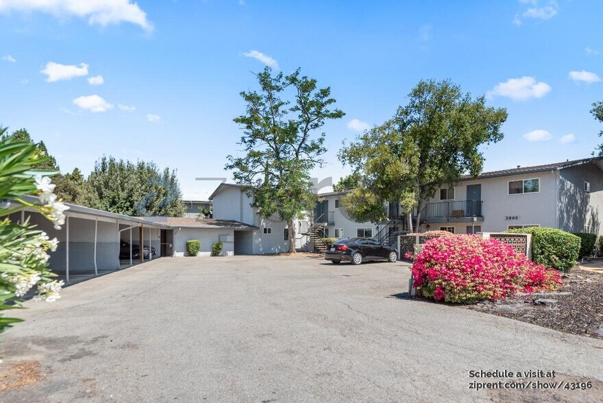 Primary Photo - 3865 Almond Ave