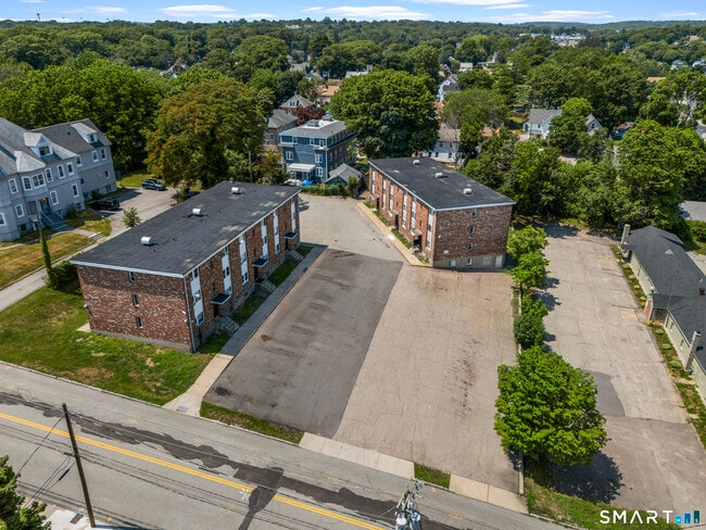 Building Photo - 149 Garfield Ave