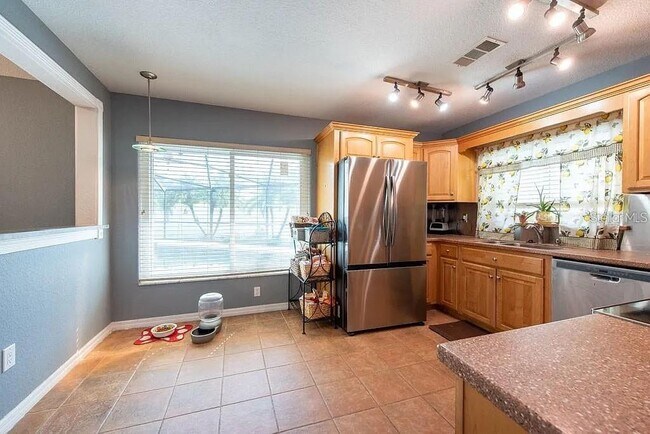 Building Photo - 9415 Pebble Glen Ave