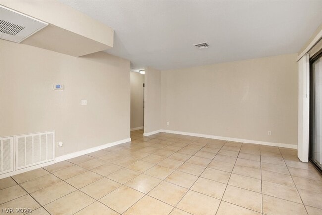 Building Photo - 4860 Nara Vista Way