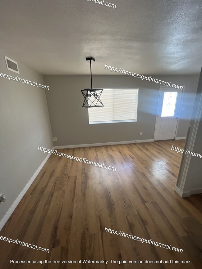 Building Photo - Nice Home For Rent