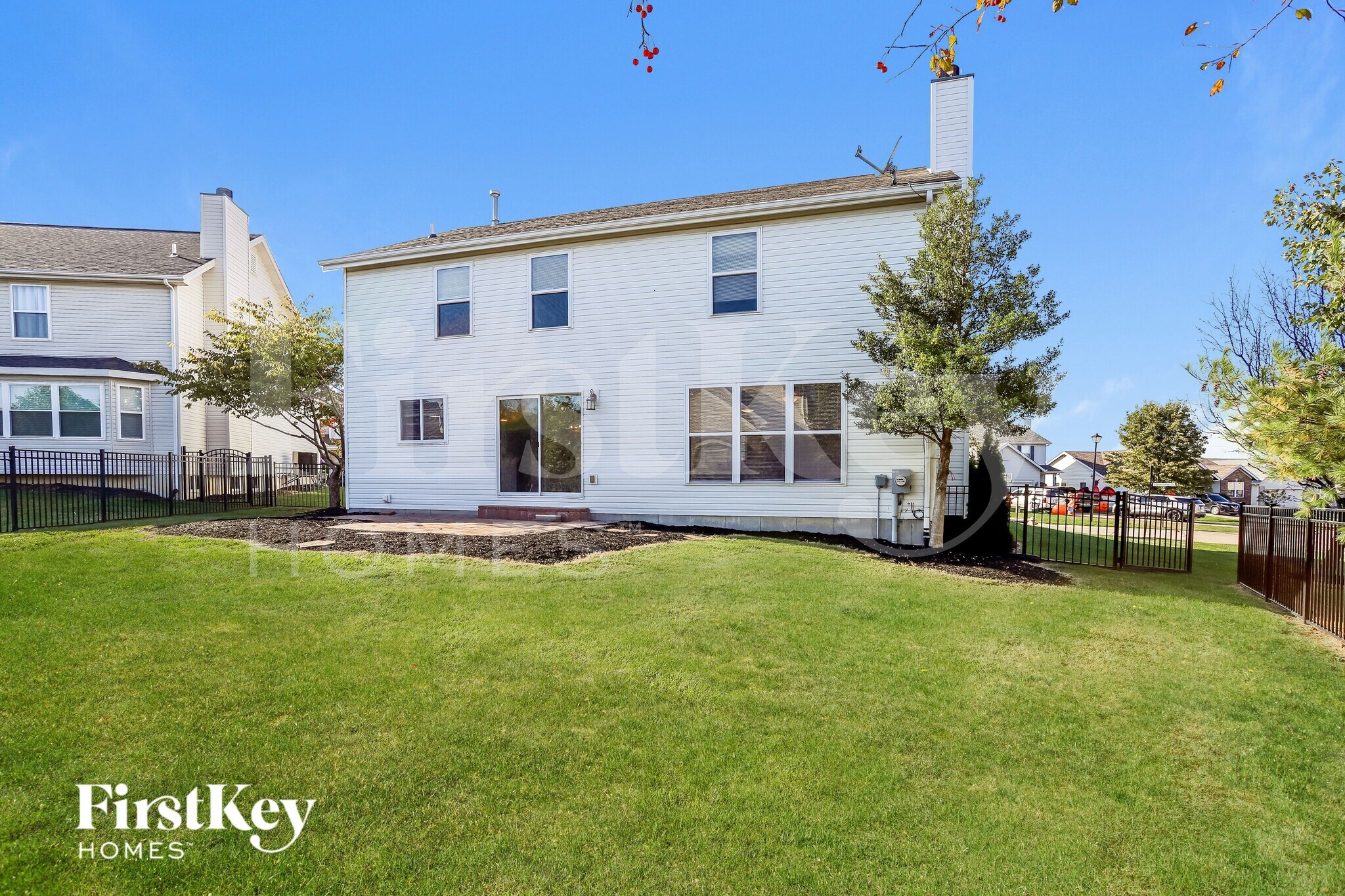 Building Photo - 1702 Briarmanor Dr